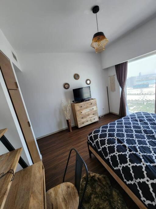 شقة Cozy 1Br In Iconic Tower أبو ظبي المظهر الخارجي الصورة